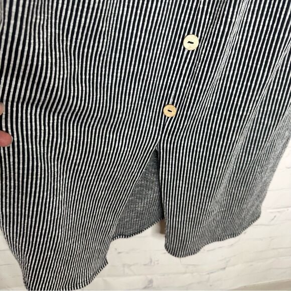 Caution To The Wind medium dress‎ - Picture 6 of 8